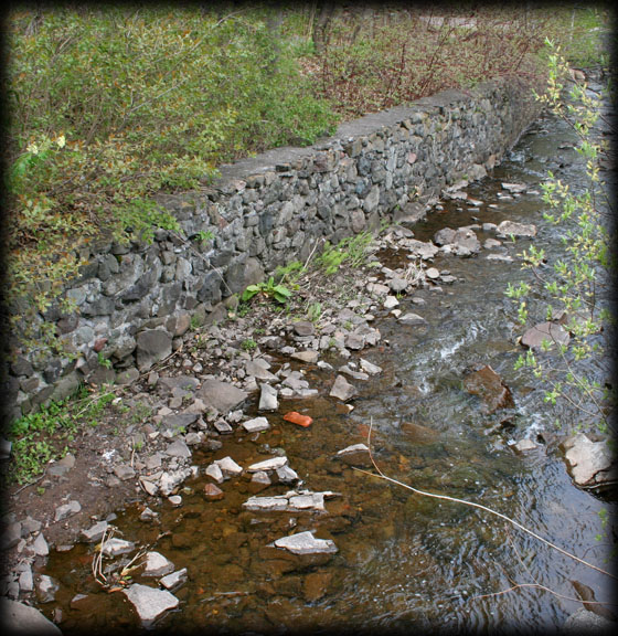 Retaining walls for creeks